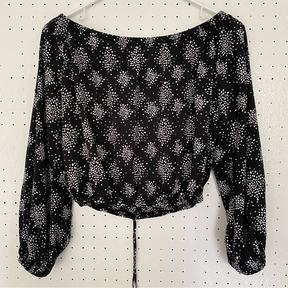 The Fifth Label Size Small Black/White Blouse Long Sleeve
